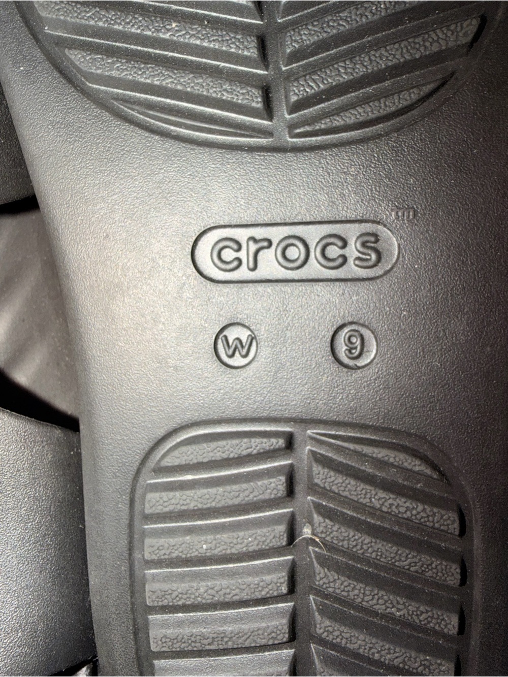 Women’s Platform Crocs - Picture 2 of 4